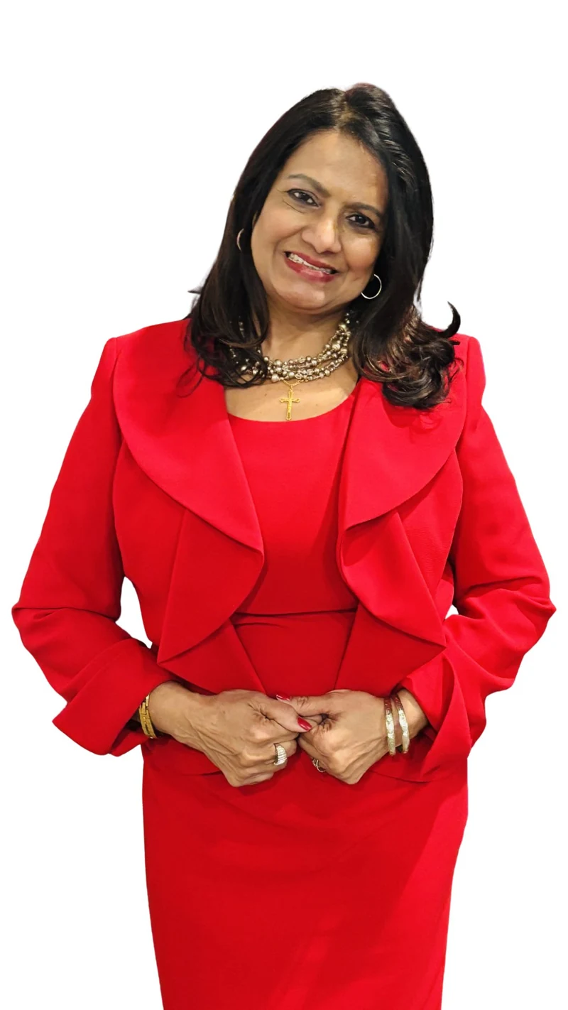 Minister Jenna Stevens Pesiri